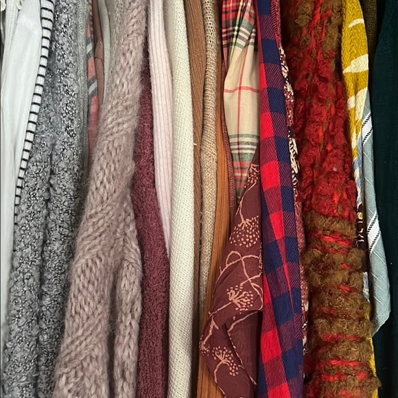 Meet your Posher, Taylor - Picture 1 of 1